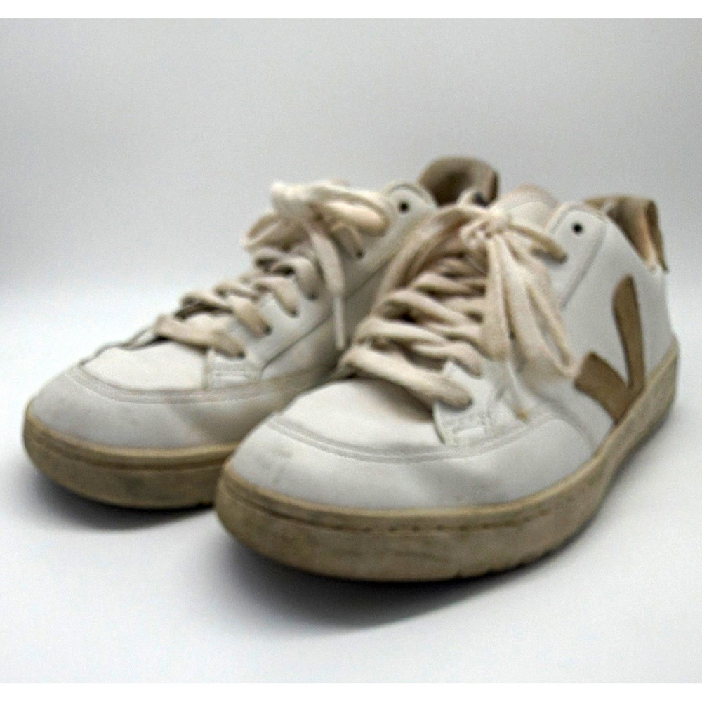 VEJA White/Beige Solid Low Top Lace-Up Sneakers Rubber Sole Casual Women Size 8